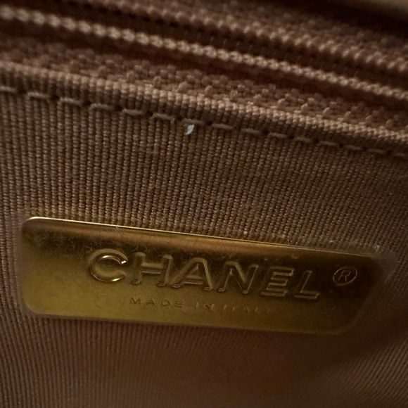 Chanel 19 large ( not maxi ) - Picture 15 of 16